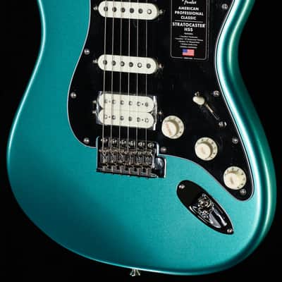 Fender American Professional Classic Stratocaster HSS Rosewood Fingerboard Faded Sherwood Green Metallic (615) image 1
