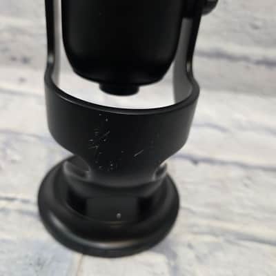Blue Yeti Microphone image 9