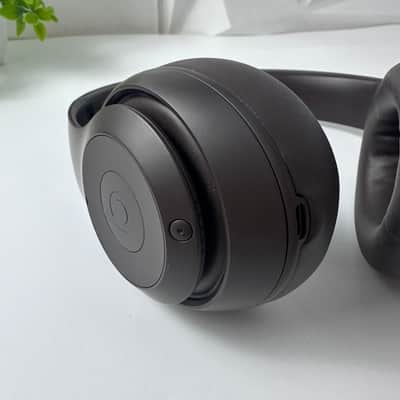 Beats Studio Pro Wireless Over Ear Headphones Deep Brown ANC Spatial Audio image 3
