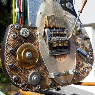 Sixstringsninelives Guitardesign Steampunk I Strat-Style 2019 Custom Colour image 3