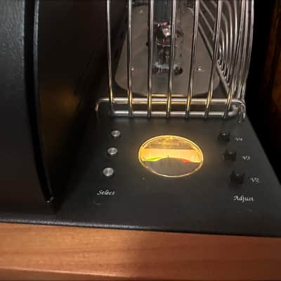 Unison Research - S6 Tube Amplifier 2023 - Black / wooden image 3
