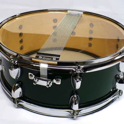Percussion Plus 14" x 5 1/2" Snare Drum / 8 Lug / Green Sparkle Wrap image 10