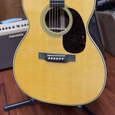 Martin 000-28 Standard Series Auditorium Acoustic Guitar.- Natural Gloss- w/hard case New! image 2