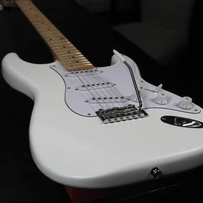 Grande Custom Guitars Grande Custom Guitar: Signed and Setup by Eddie Van Halen's luthier Paul 'Unk' Unkert 2024 - Satin White image 4