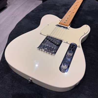 Fender Standard Telecaster 2014 Arctic White image 3