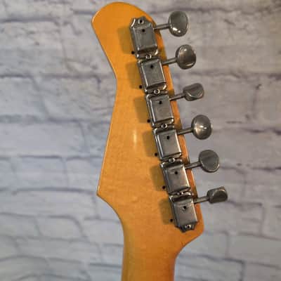 Fernandes LE-2 Stratocaster 1980s Made in Japan Sunburst Maple Neck Electric Guitar image 6