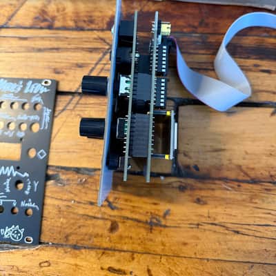 Likaon Instruments Marie's LFO Eurorack Module image 8
