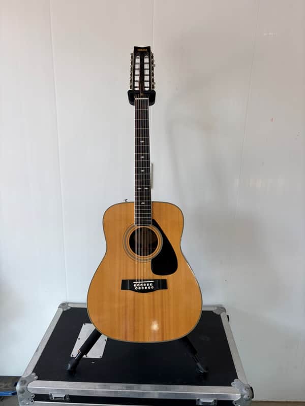 Yamaha FG-512 II 12-String Jumbo Dreadnought
