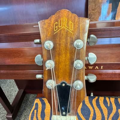 Guild D-25M 1976 Natural top image 3