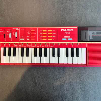 Casio PT-82 32-Key Mini Synthesizer 1980s - Black