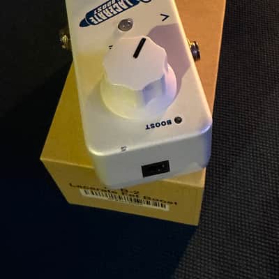 NuX NFB-2 Lacerate FET Boost 2010s - White image 2
