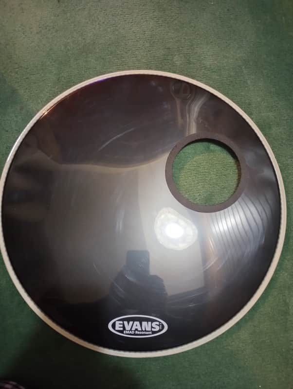Evans Emad 20" Resonant Bass Drum Head   Black image 1