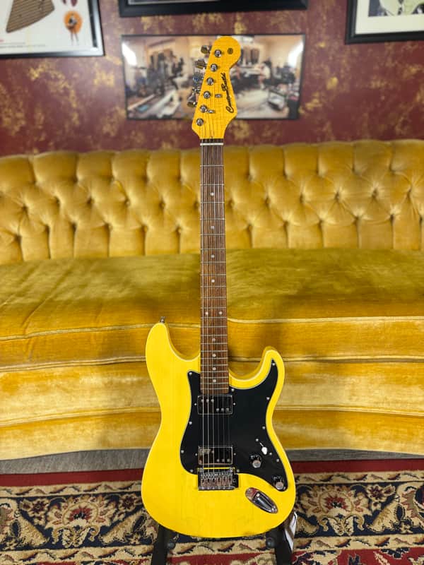 Custom Build Strat-Style w/bag - Yellow Transparent image 1
