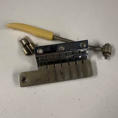 Gibson Maestro Vibrola with Screws Pre 1965 (B-456) image 2