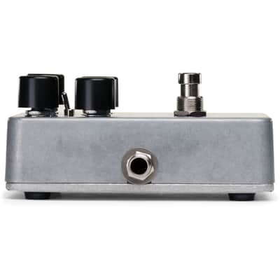 Electro-Harmonix Bass Clone Analog Bass Chorus Pedal image 2