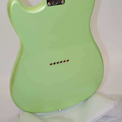 2016 Fender  Duo-Sonic HS Electric Guitar, Rosewood Fingerboard, Surf Pearl image 10