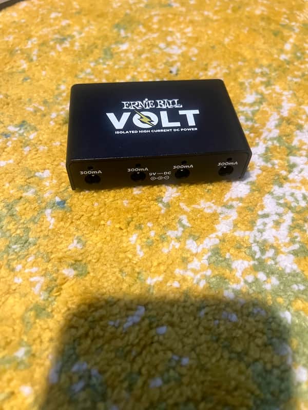 Ernie Ball Volt Power Supply