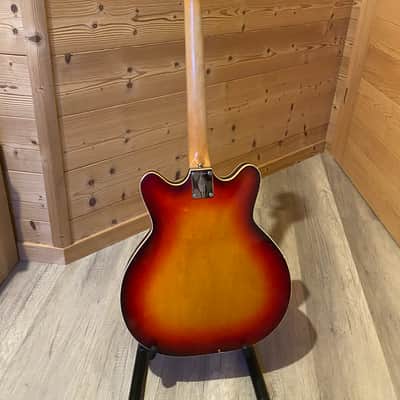 Fender Coronado II with Maple Fretboard 1966 - 1972 - Sunburst image 2
