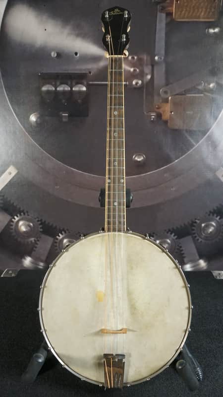 The Gibson Tenor Banjo 1926 - 10 1/2" Head image 1