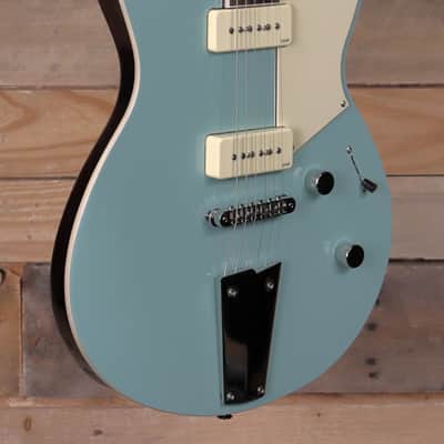 Yamaha RSS02T Revstar Standard Electric Guitar Sonic Blue w/ Gigbag image 2