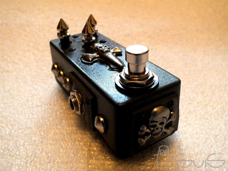 High gain distortion guitar pedal in the style of gothic metal image 1