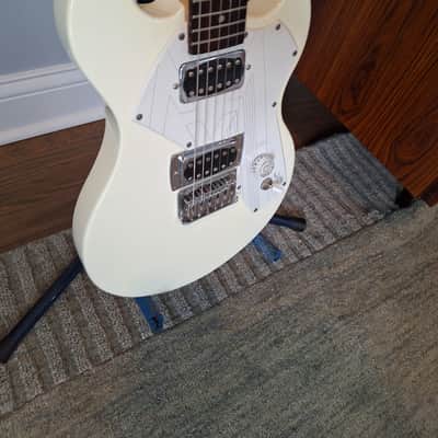 First Act Adam Levine Signature Model 222 2000s - White image 3