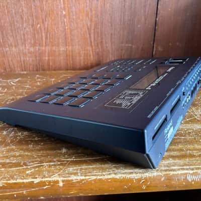 Roland R-8mkII R-8mk2 Human Rhythm Composer Drum Machine w/ power supply image 9