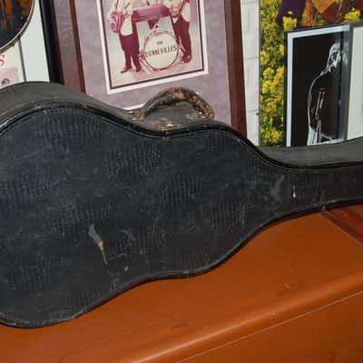 Vintage RARE Supertone sold by Sear Singing Cowboys Scene Guitar 1942 Original Case image 12