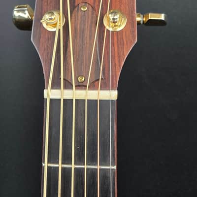 Taylor 2010 Baritone 6 wih case image 5