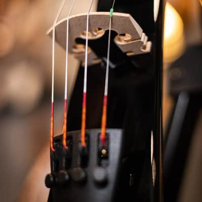 Yamaha YEV-104BL Electric Violin Black image 11