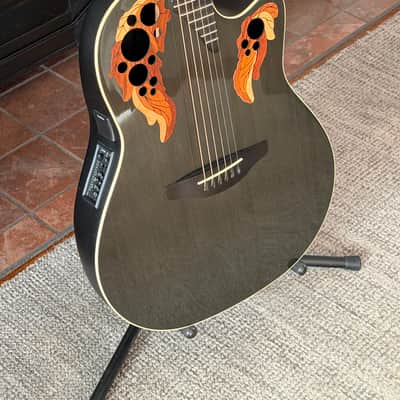 Ovation Adamas 1597 - Unidirectional Smooth Top Graphite/Birch image 4