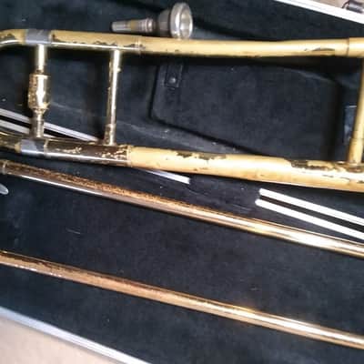 Blessing Scholastic Tenor Trombone, Case & Mouthpiece. Made in USA. Acceptable. image 6