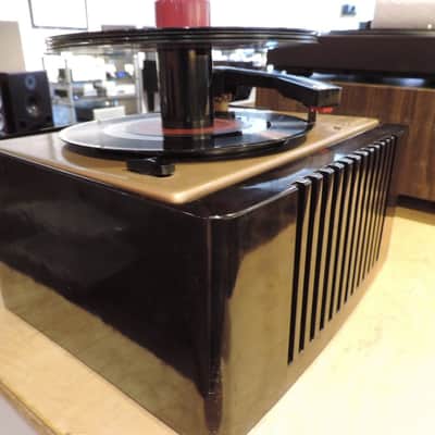RCA Victor 45-EY-2 45 RPM Bakelite Vintage Record Player with New Capacitors image 3