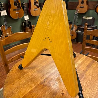 2022 Gibson Custom Shop '58 Korina Flying V Reissue Natural with Black Pickguard image 14