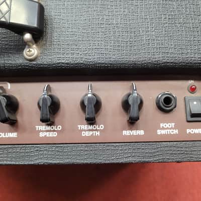 Vox Cambridge 30 Reverb Model V9310 2-Channel 30-Watt 1x10" Hybrid Guitar Combo 1999 - 2001 - Black image 9