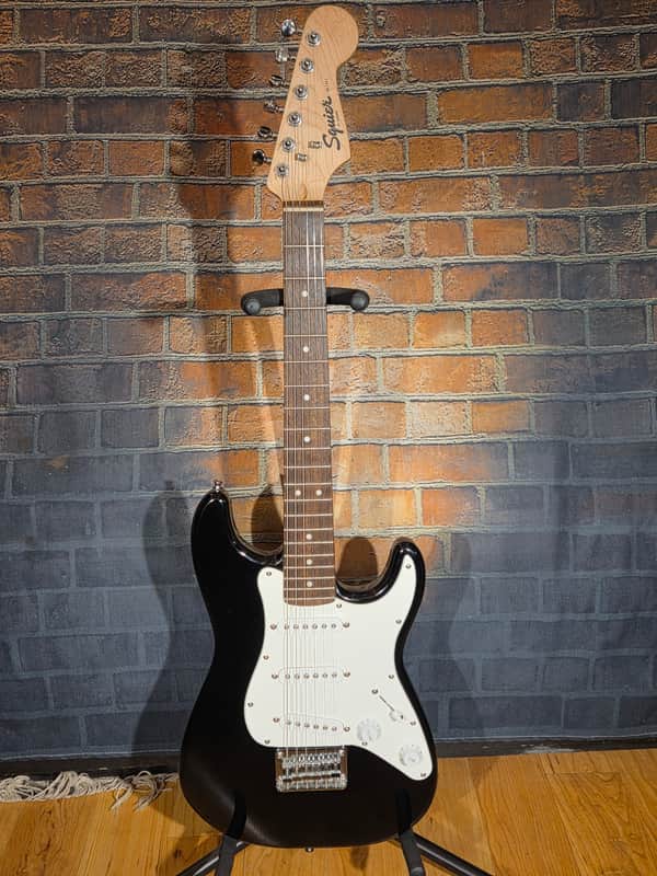 Squier Mini Stratocaster V2 Laurel Fretboard Black image 1