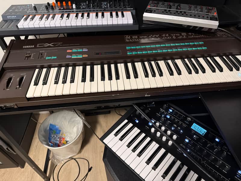 Yamaha DX7 Digital FM Synthesizer | Reverb Canada