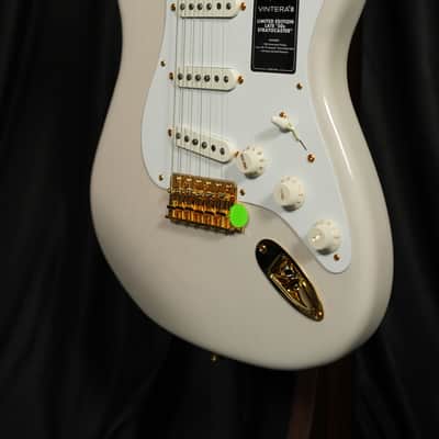Fender Limited Edition Vintera III Late '50s Stratocaster White Blonde image 5