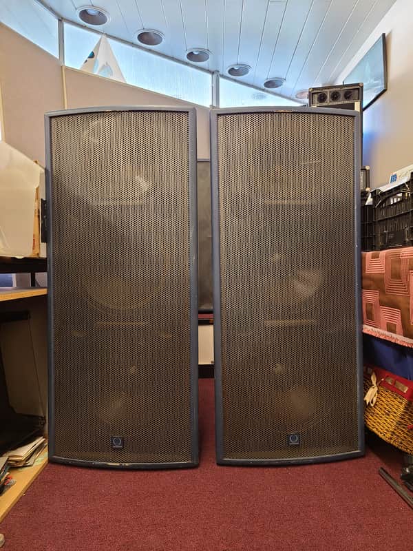Turbosound Txd 252 dual 15" 2 way loudspeakers tested works image 1