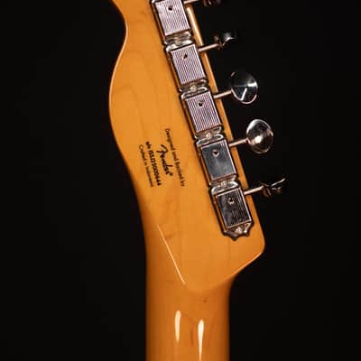Squier Classic Vibe '60s Custom Telecaster, 3-Color Sunburst image 10