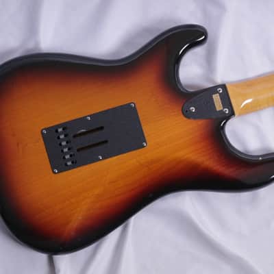 G&L G&L / 1991 S-500 Leo Fender Signature Sunburst Secondhand! [108526] 1991 image 8