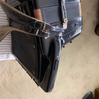 Hohner Gola ? 1950-1980 ? Gloss black image 5