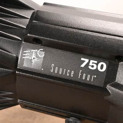 ETC Source Four 750 19 Degree Ellipsoidal Light CG01VVP image 2