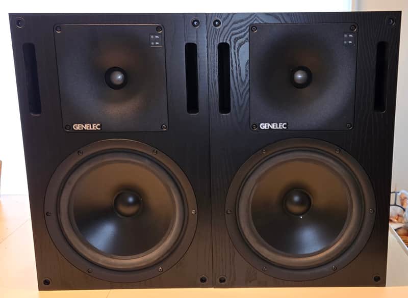 Genelec 1032A 10" Powered Nearfield Studio Monitor (Pair) 1992 - 2013 - Black imagen 1