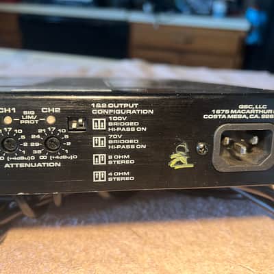 QSC SPA2-60 Compact 2-Channel bridgeable Commercial 1/2 rack Power Amplifier with rack mount tray and IEC cable image 7