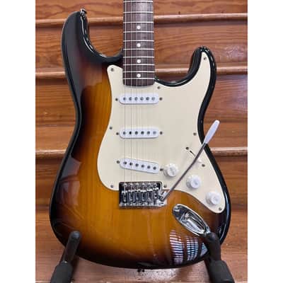 SECONDHAND Squier Bullet Stratocaster - Sunburst image 1