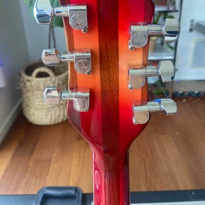2015 Rickenbacker 330 with OHSC image 13