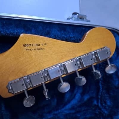 Fender Modern Player Stratocaster HSS - Olympic White image 4