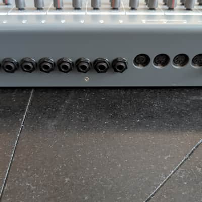 E-licktronic E-licktronic Nava 909 with very rare gray case image 5
