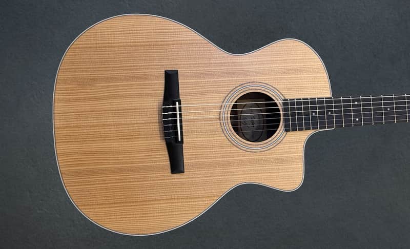 Taylor Used 214CE-N Walnut '26